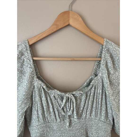 Hollister Women's Green Floral Smocked Dress Puff Sleeves Size M - Picture 4 of 7